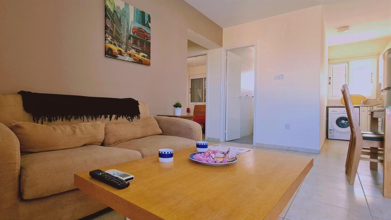 Stay Sunshine Apartment Paralimni Exterior photo